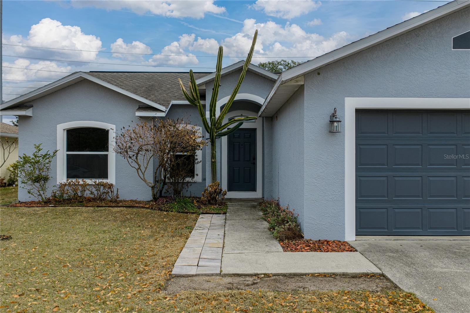 COURT SQUARE - Residential