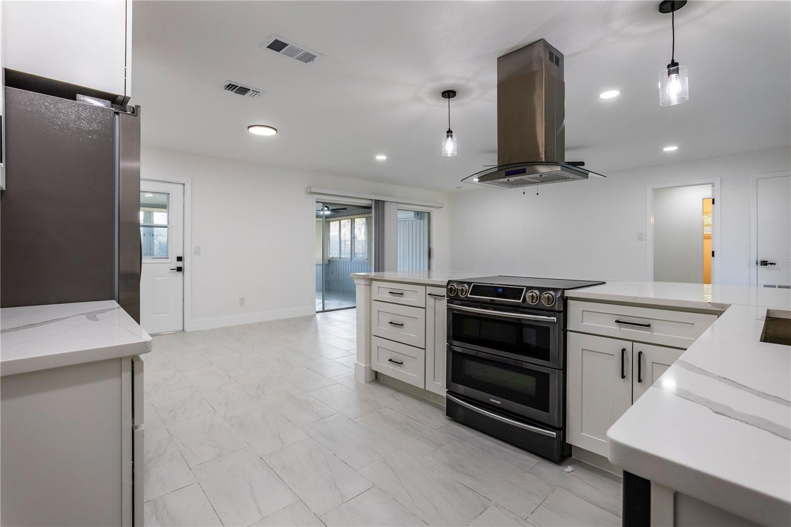 SARACITY GARDENS SUB - Residential Lease