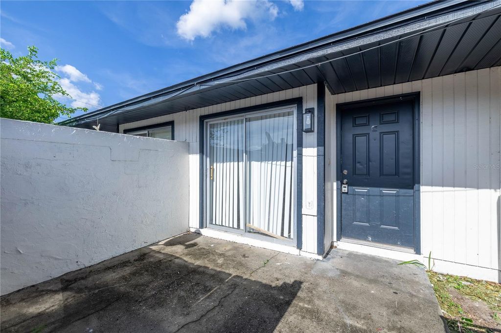 Photo of 5395 SE 30th Place #C, Ocala, FL 34480 (MLS # OM720854)