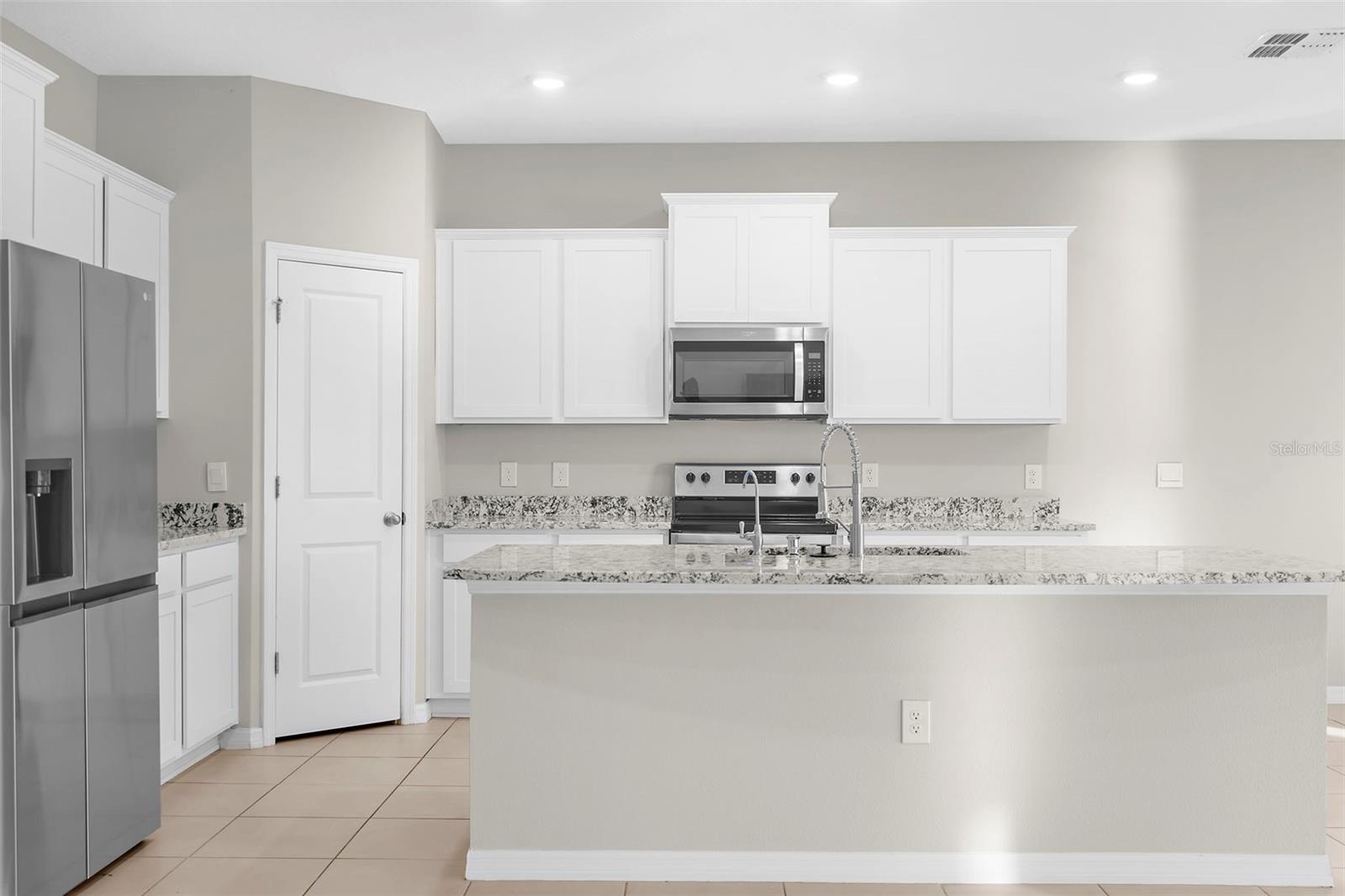 EVERGREEN ESTATES - Residential Lease