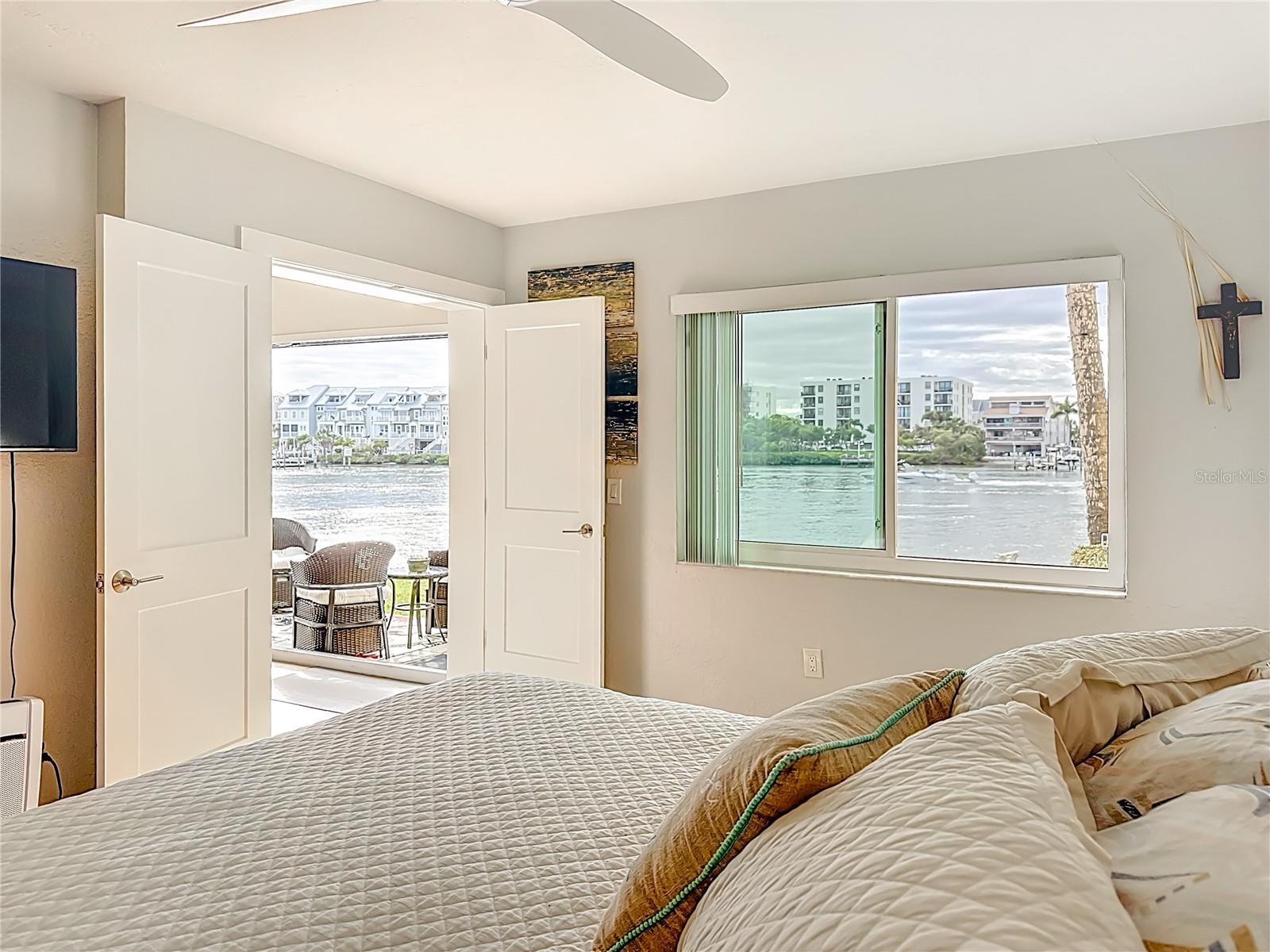 IMPERIAL POINT CONDO - Residential