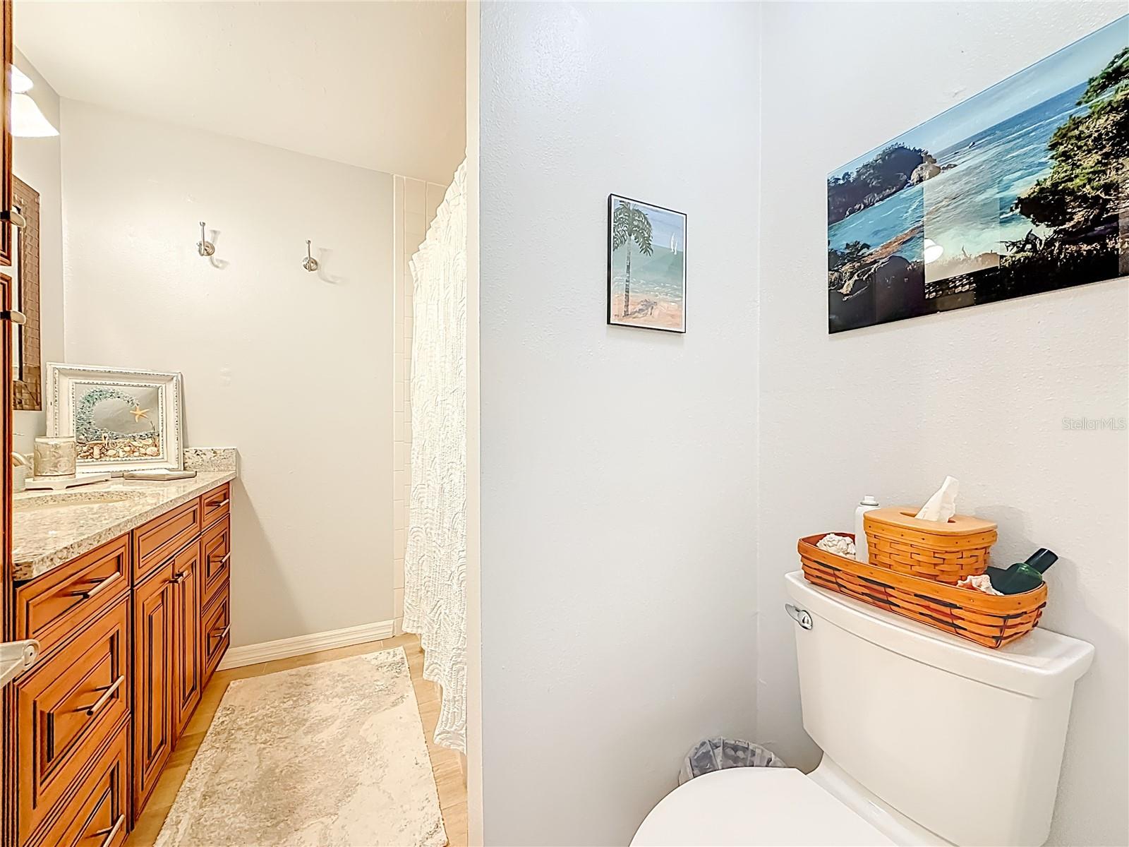 IMPERIAL POINT CONDO - Residential