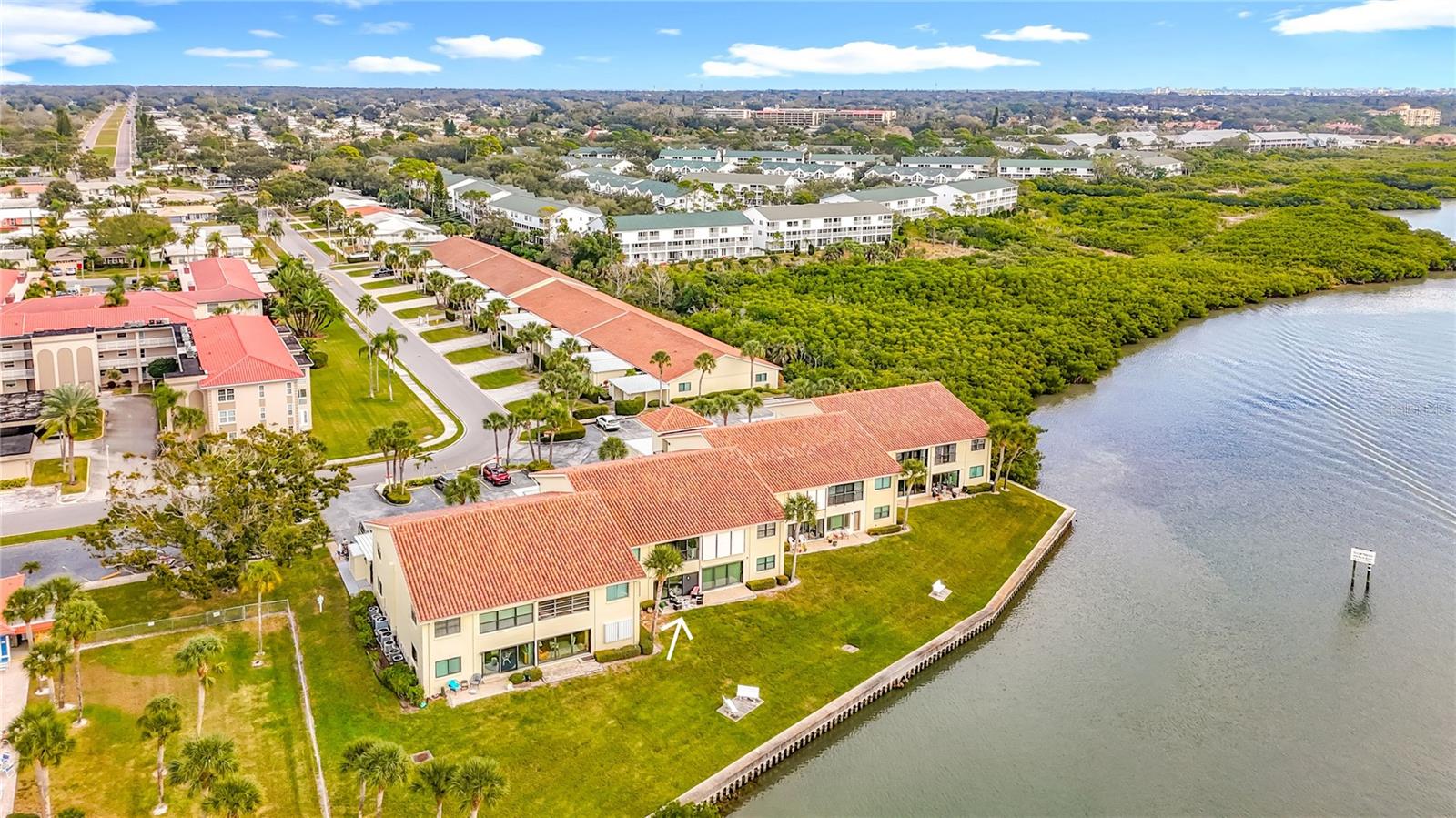 IMPERIAL POINT CONDO - Residential