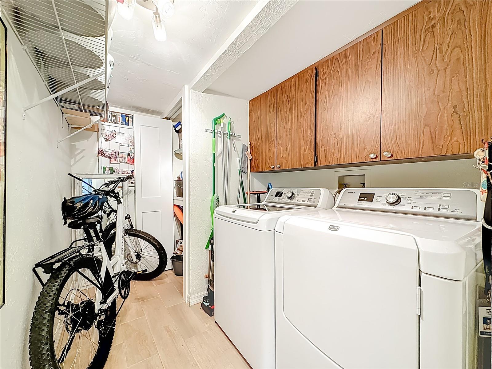 IMPERIAL POINT CONDO - Residential