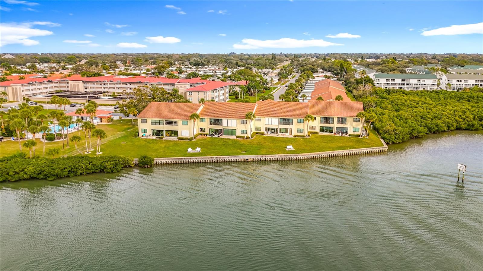 IMPERIAL POINT CONDO - Residential