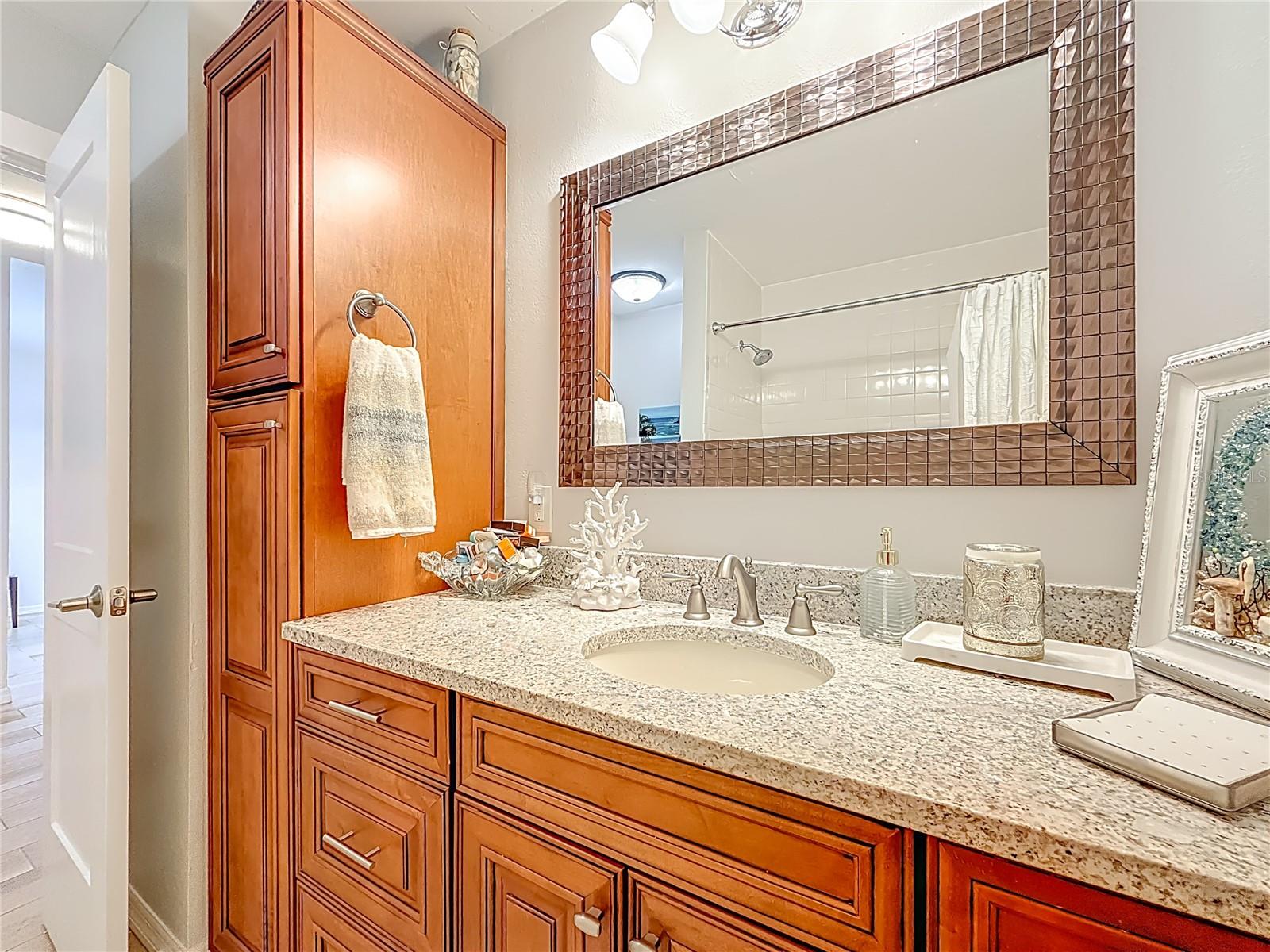 IMPERIAL POINT CONDO - Residential