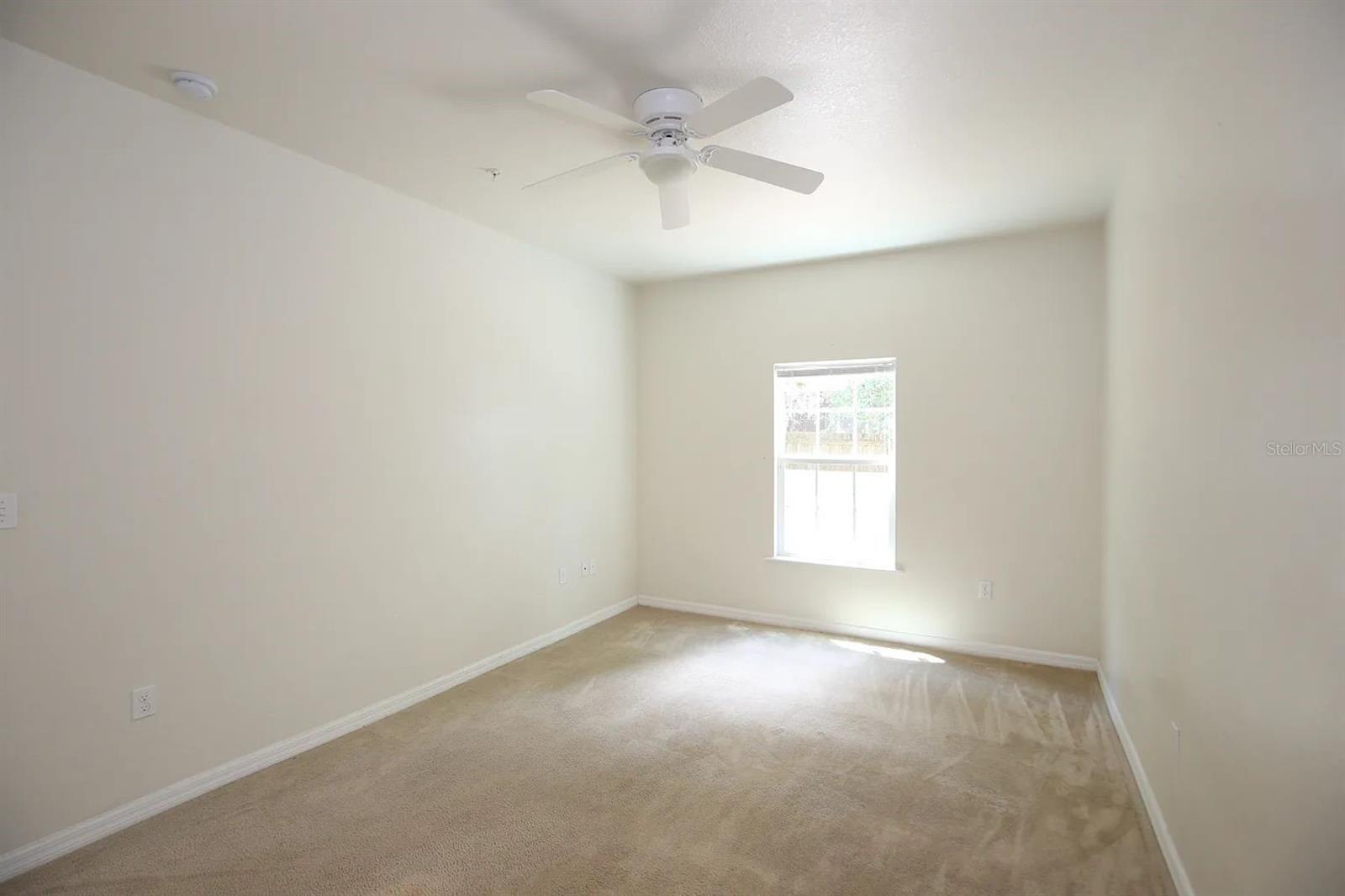 EAGLE TRACE TWNHMS A&B - Residential Lease