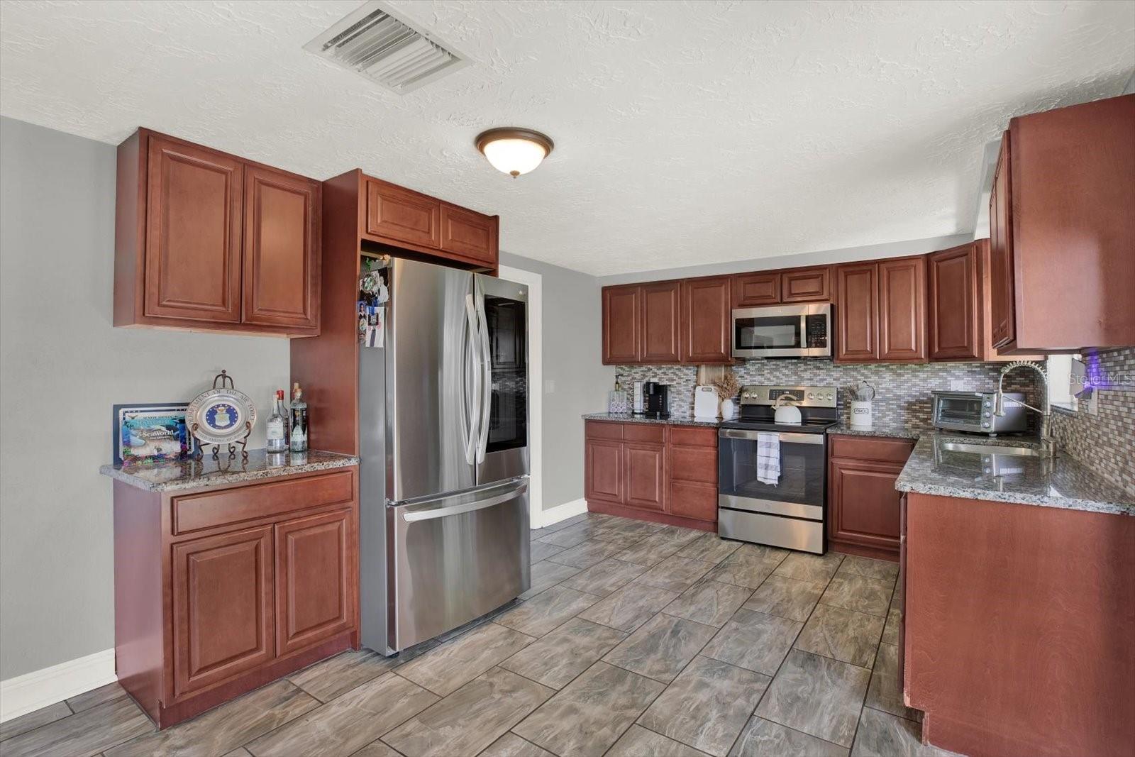 ALOHA GARDENS - Residential Lease