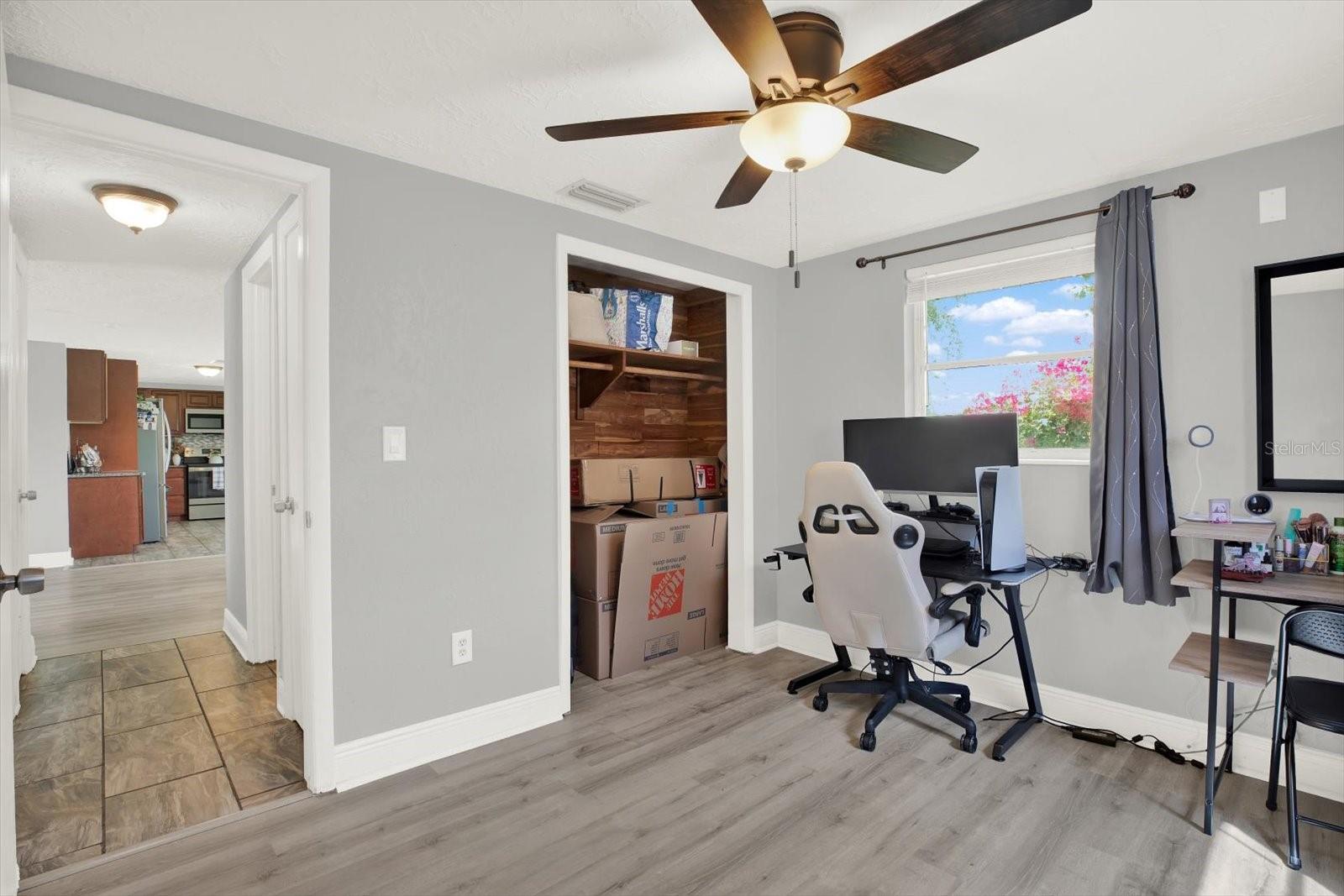 ALOHA GARDENS - Residential Lease