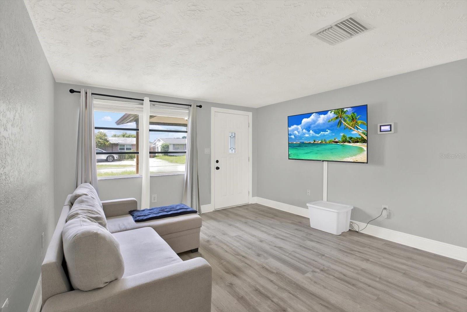 ALOHA GARDENS - Residential Lease