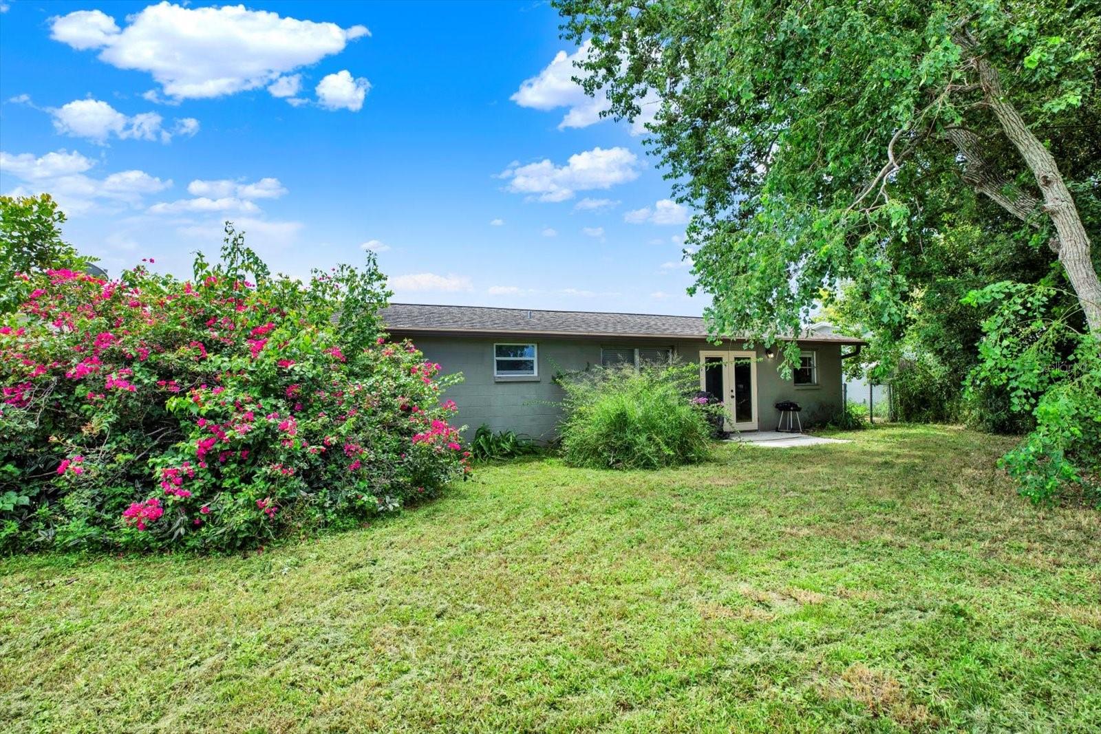 ALOHA GARDENS - Residential Lease