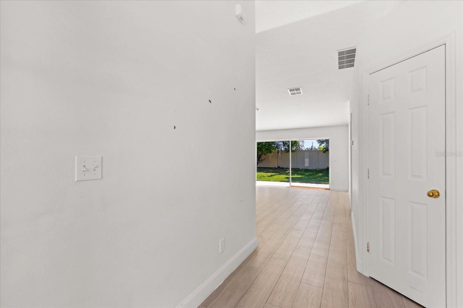 DORAL POINTE - Residential