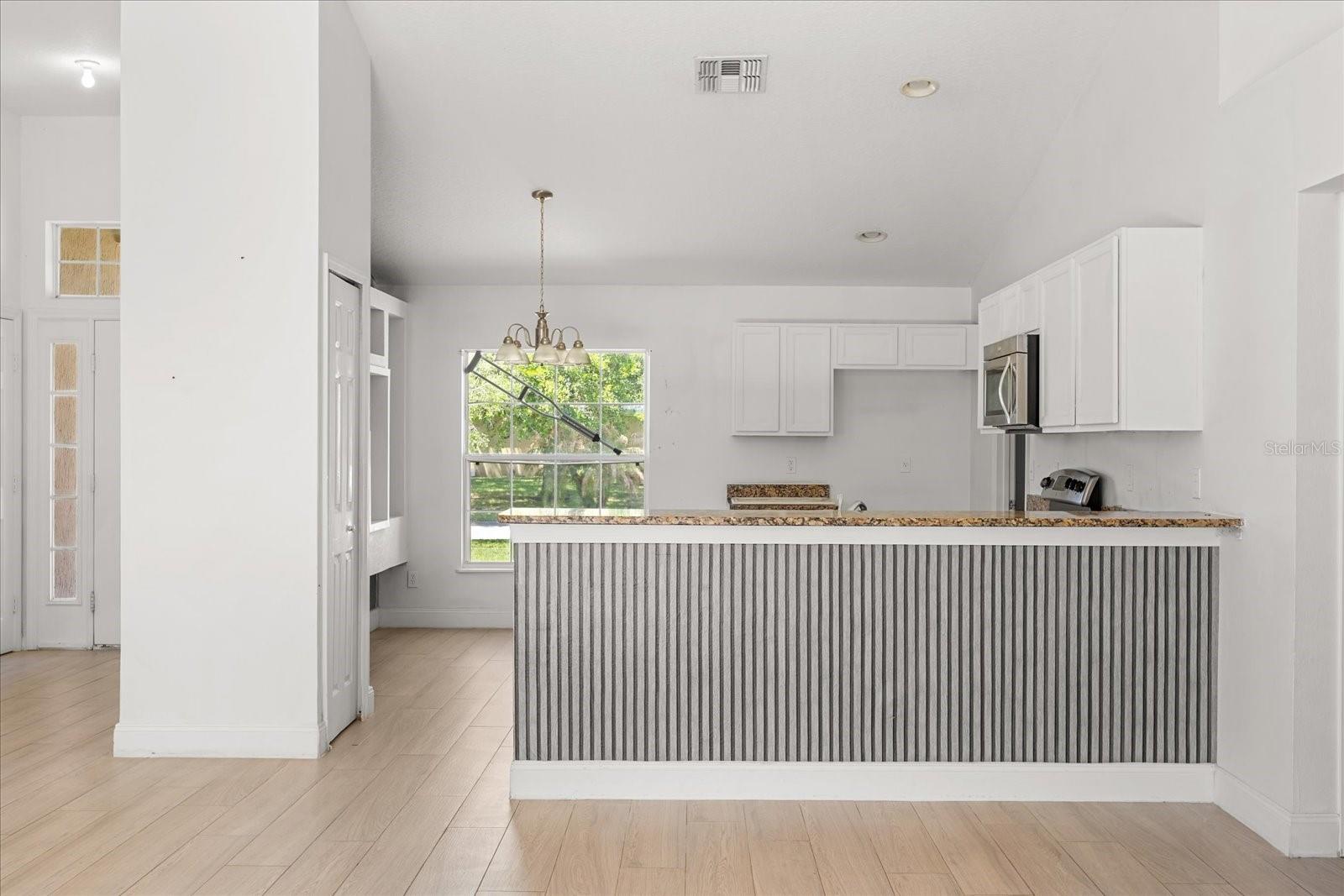 DORAL POINTE - Residential