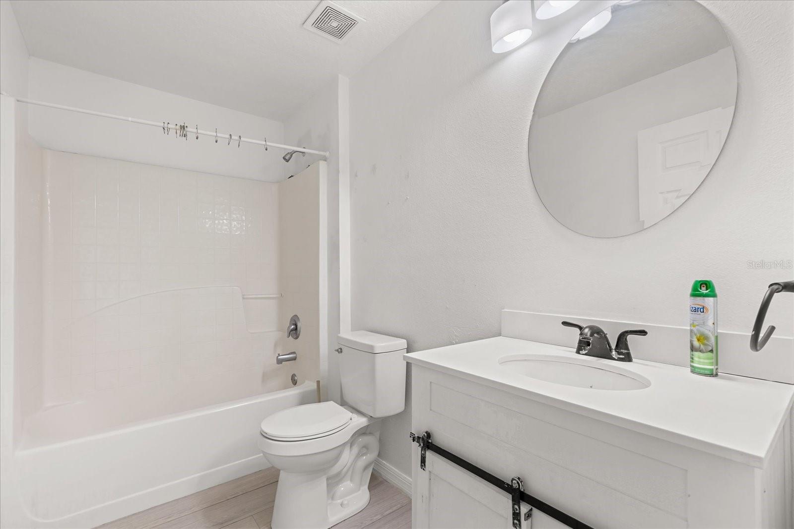 DORAL POINTE - Residential