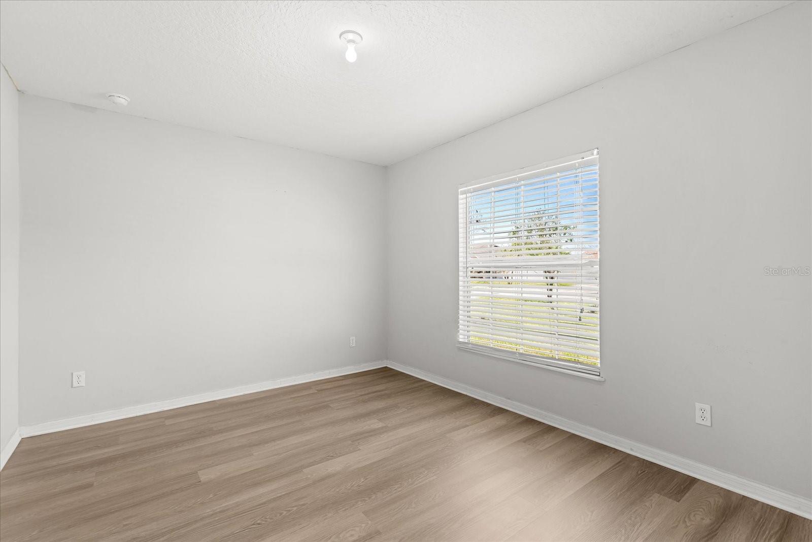 DORAL POINTE - Residential