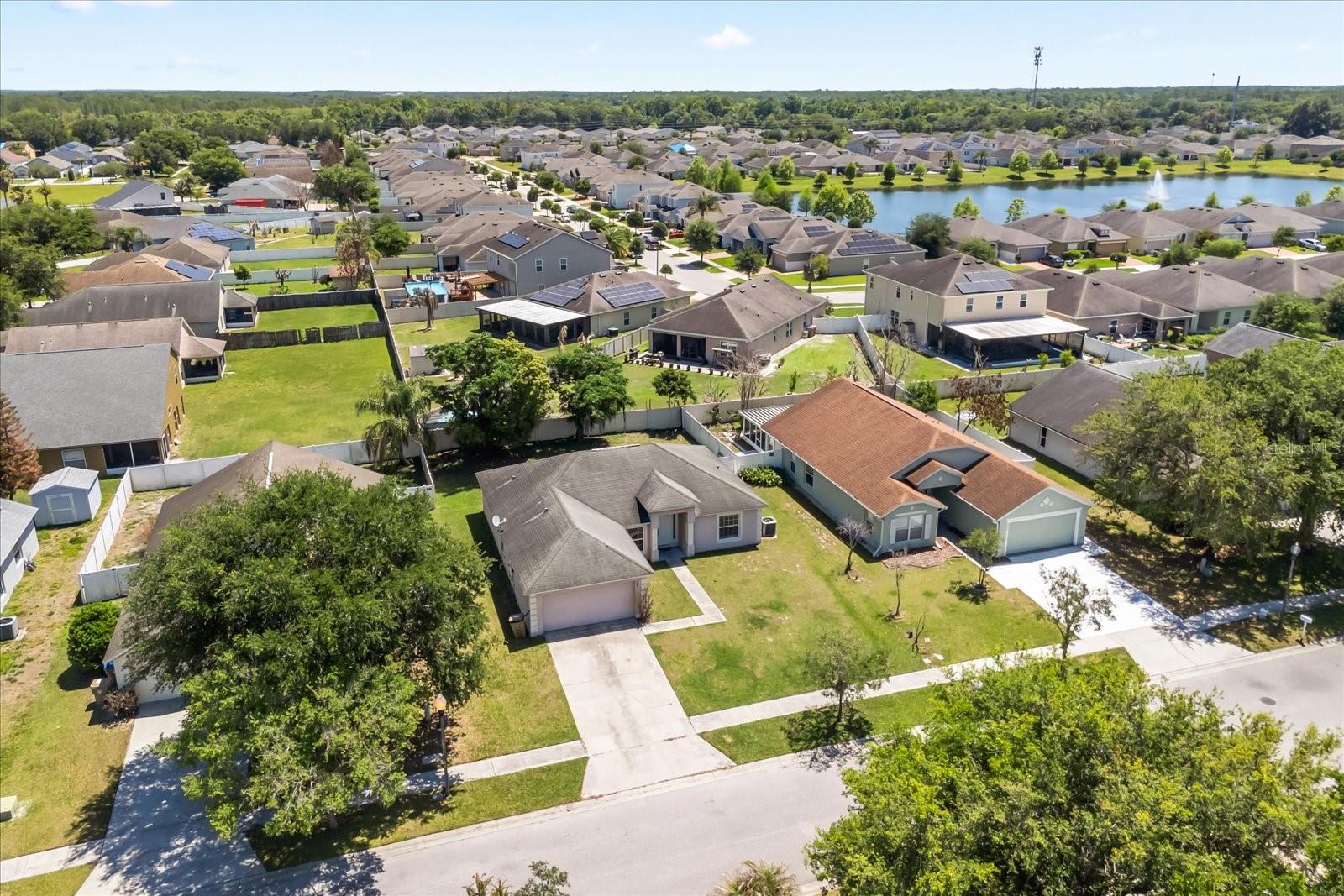 DORAL POINTE - Residential