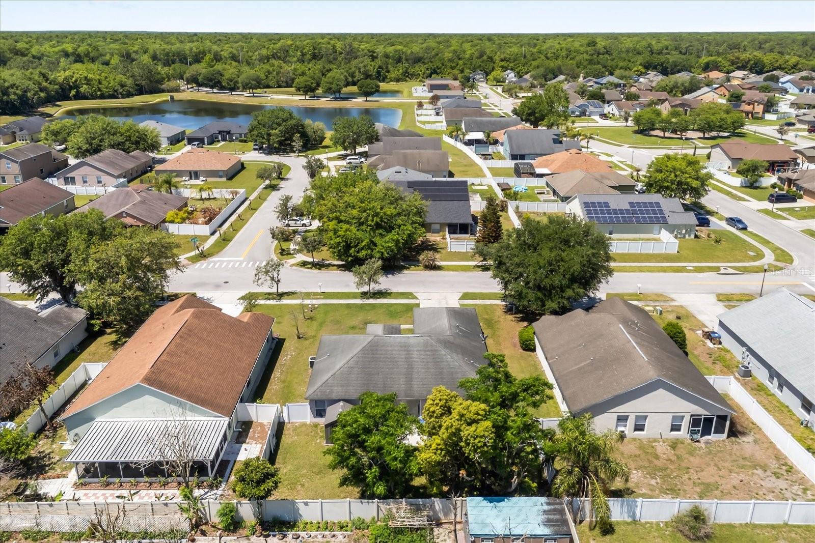 DORAL POINTE - Residential