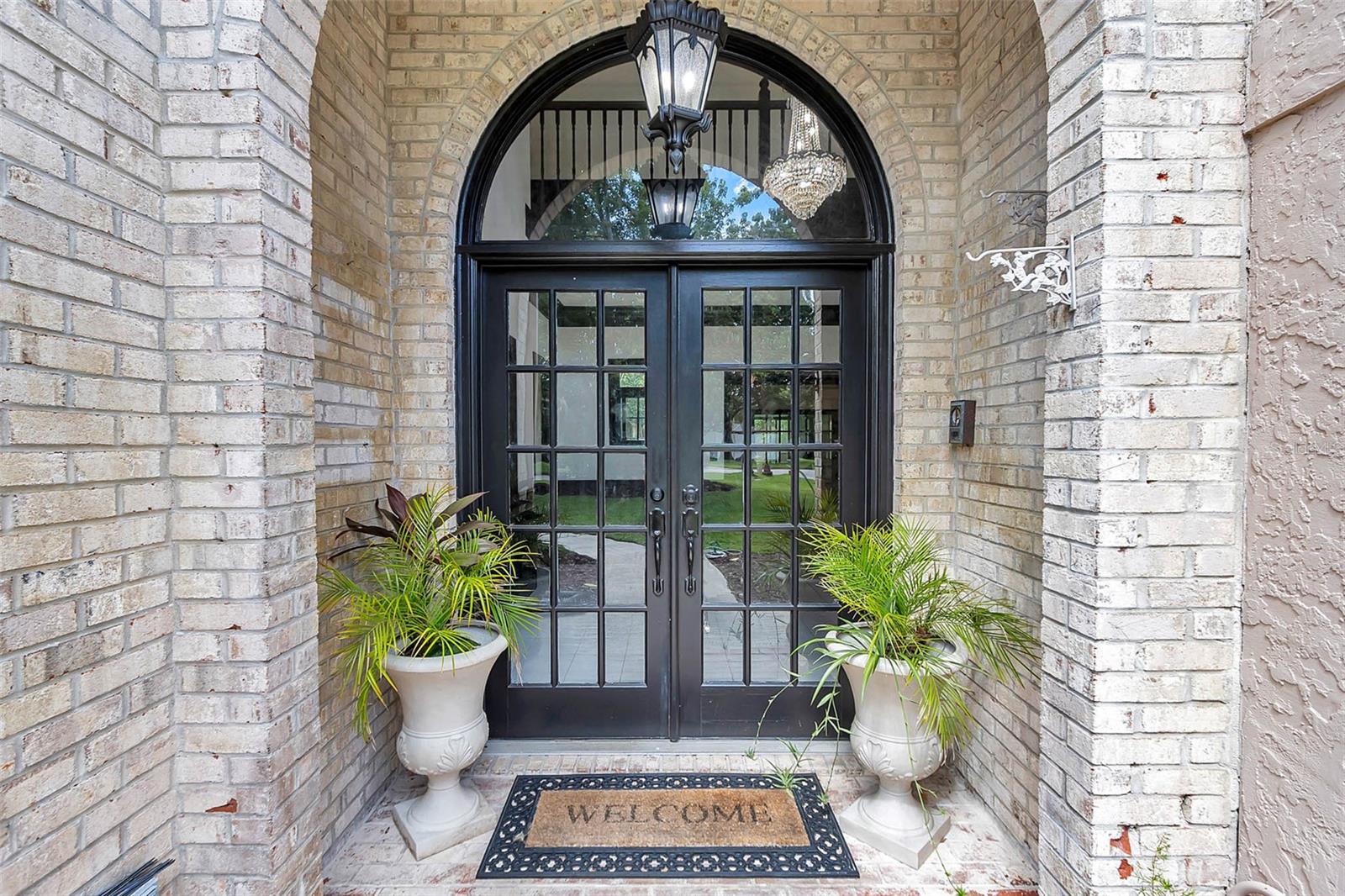 9 FOREST VIEW WAY