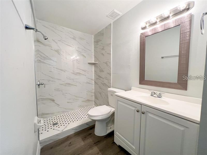 WINTER LAKE MANOR - Residential Lease