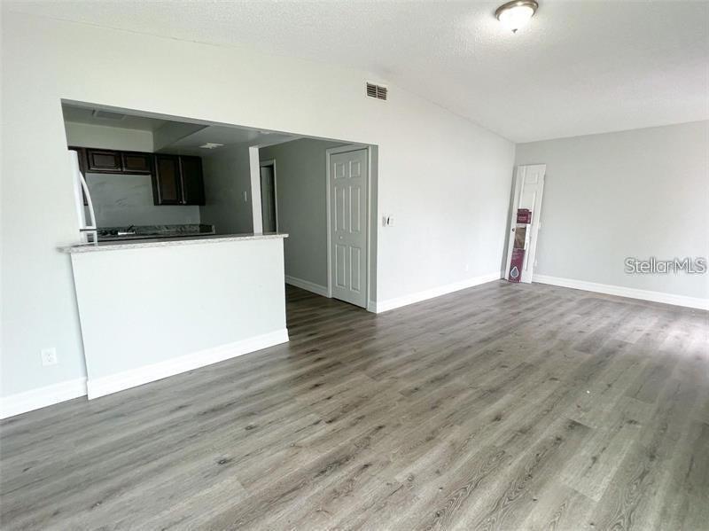 WINTER LAKE MANOR - Residential Lease