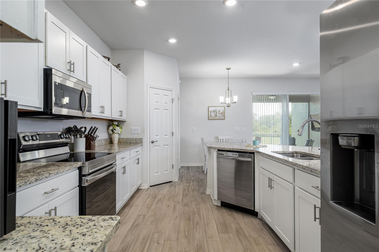 AVIARY AT RUTLAND RANCH - Residential Lease