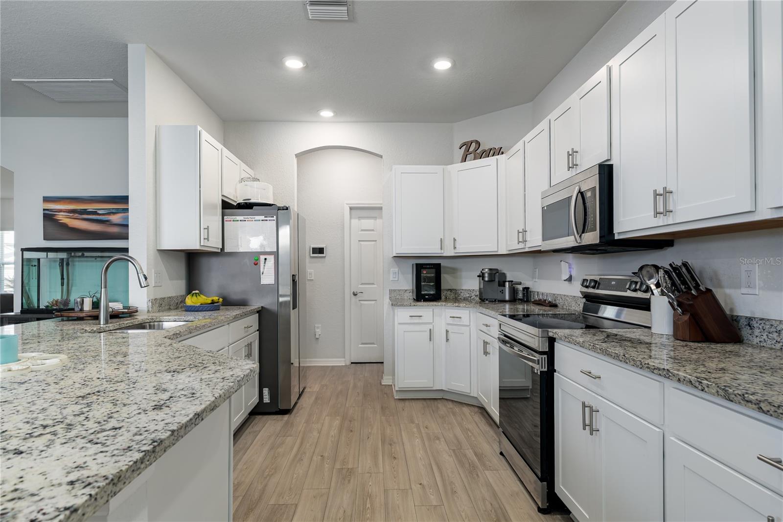 AVIARY AT RUTLAND RANCH - Residential Lease