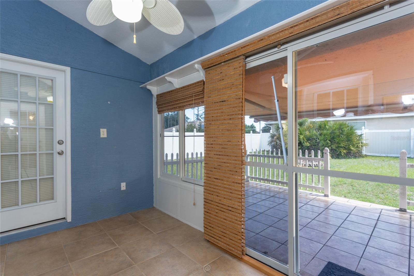 PINE LAKES - Residential