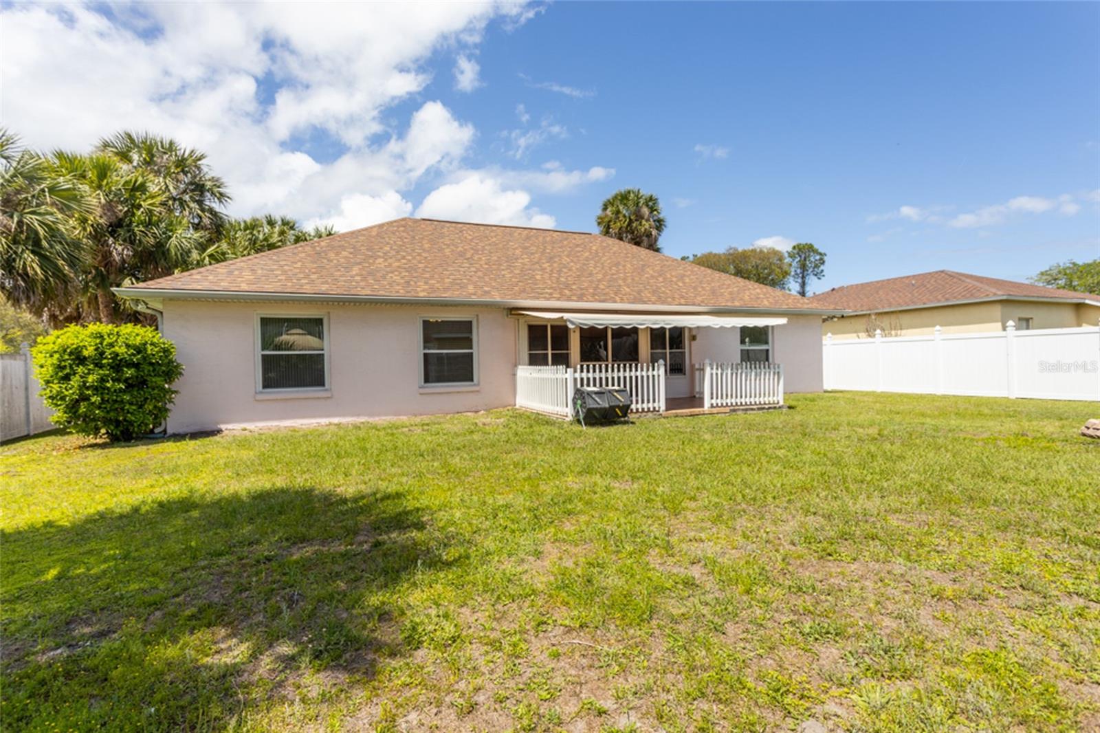 PINE LAKES - Residential