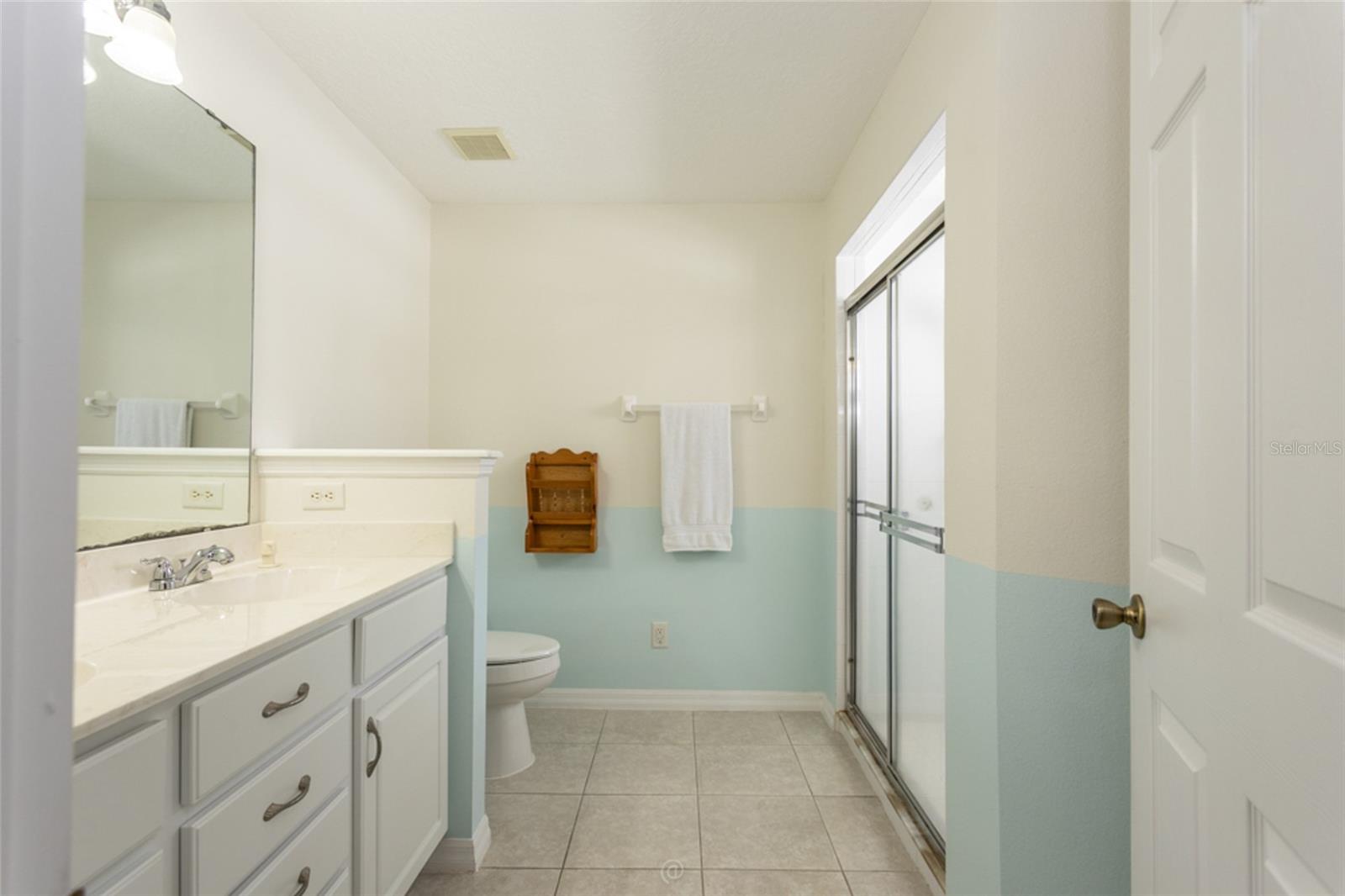 PINE LAKES - Residential