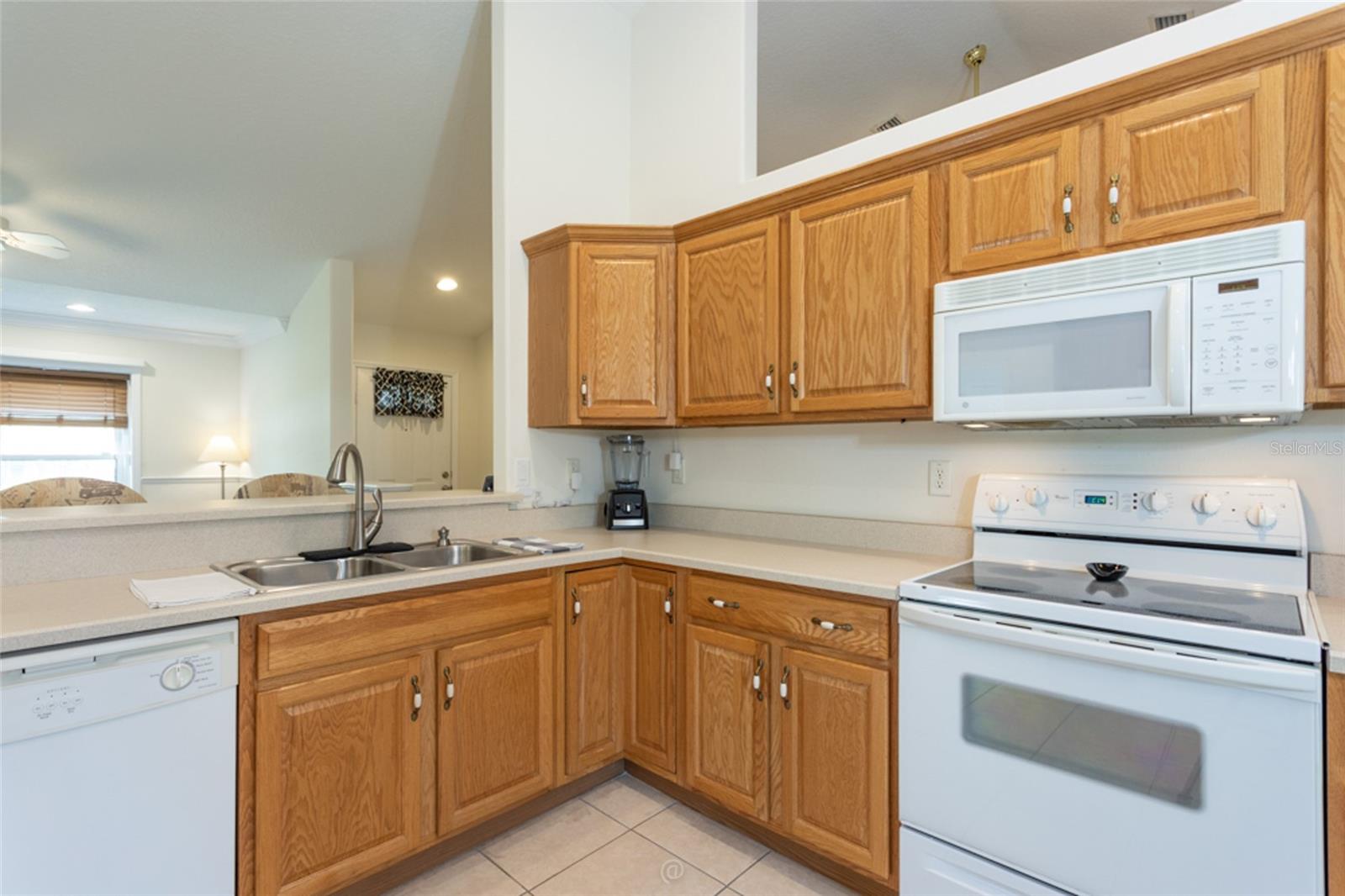 PINE LAKES - Residential