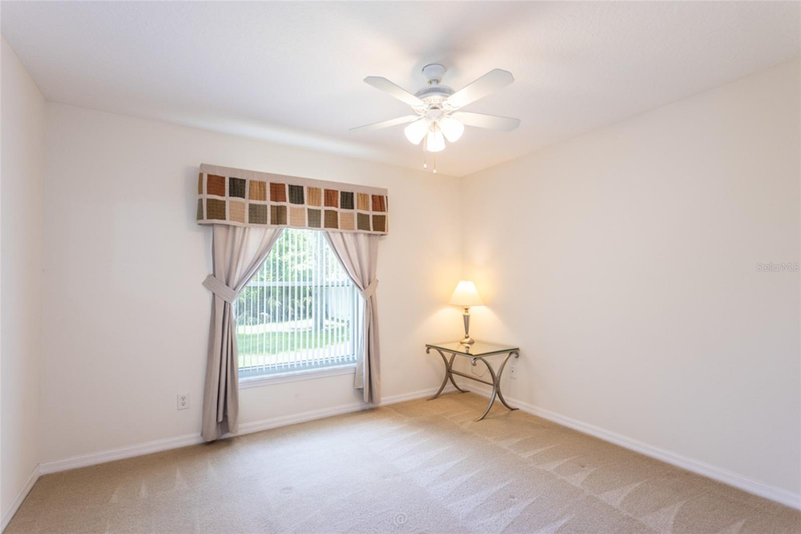 PINE LAKES - Residential