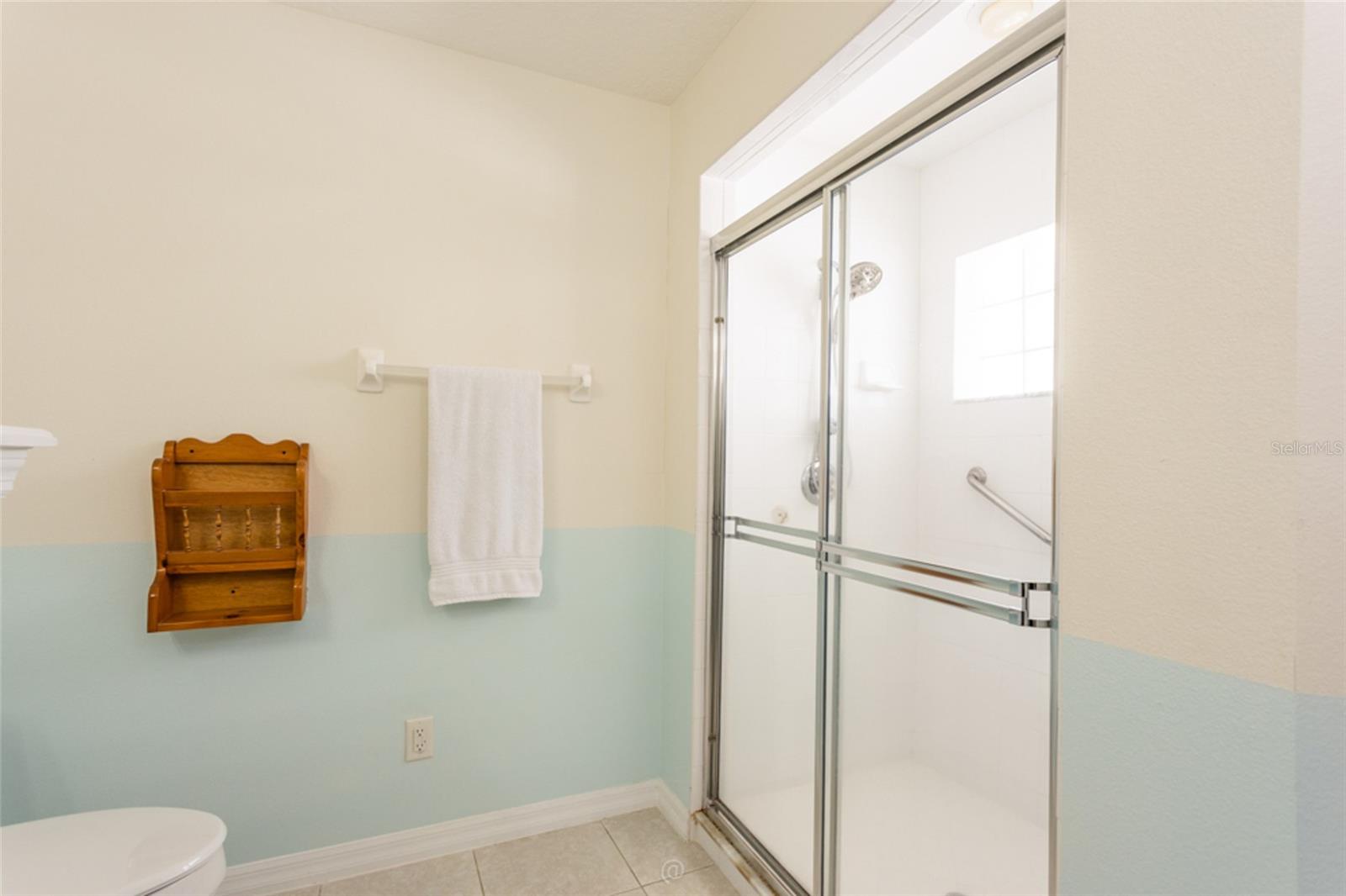 PINE LAKES - Residential