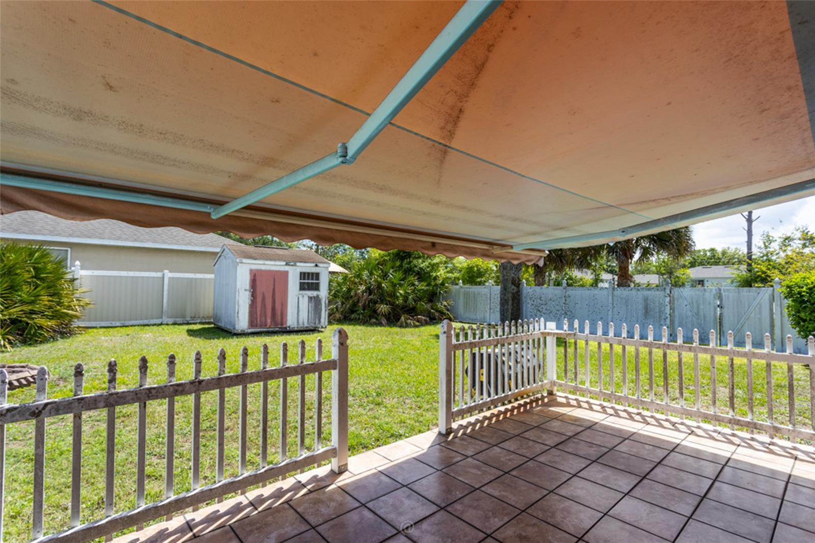 PINE LAKES - Residential