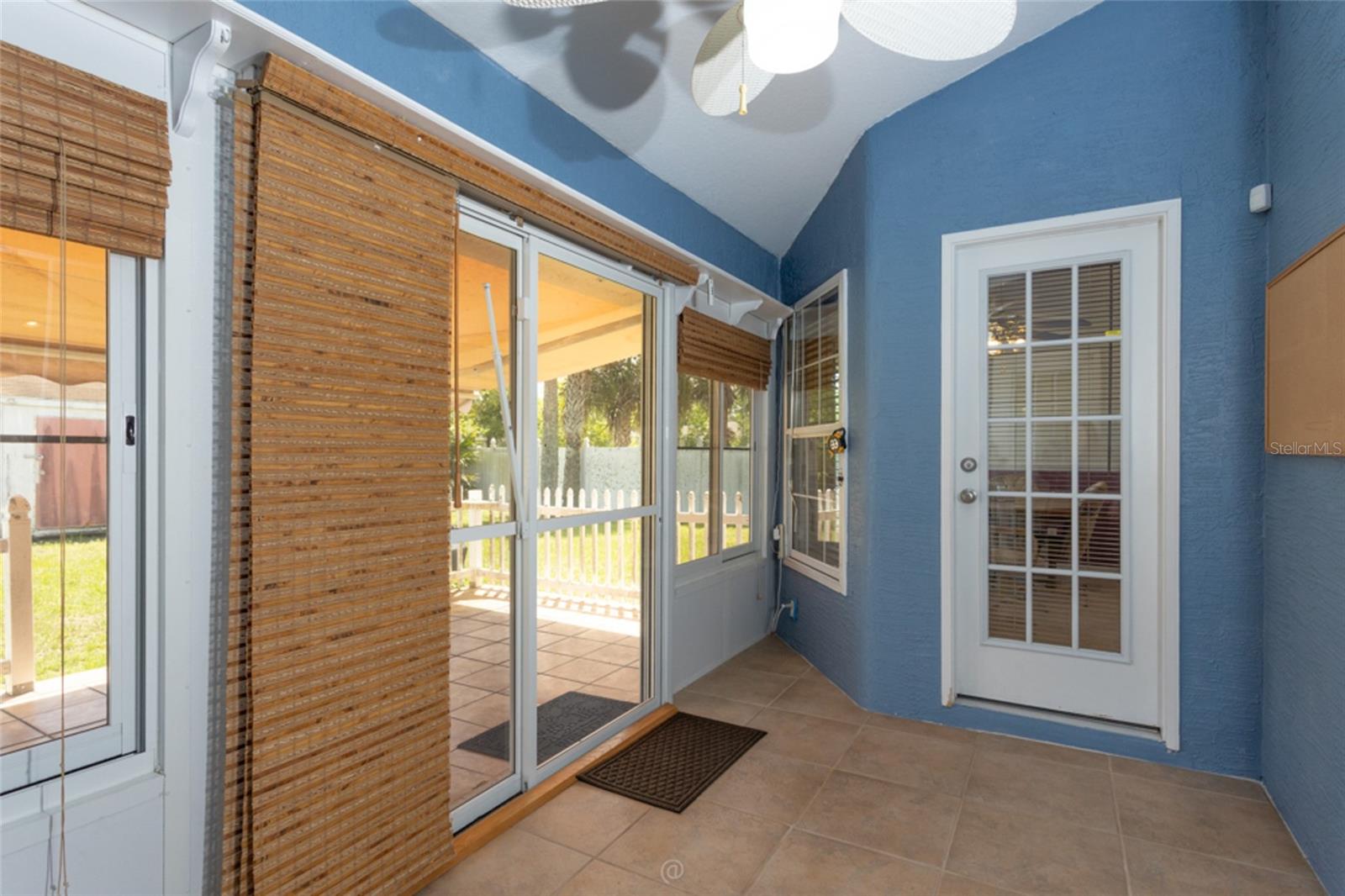 PINE LAKES - Residential