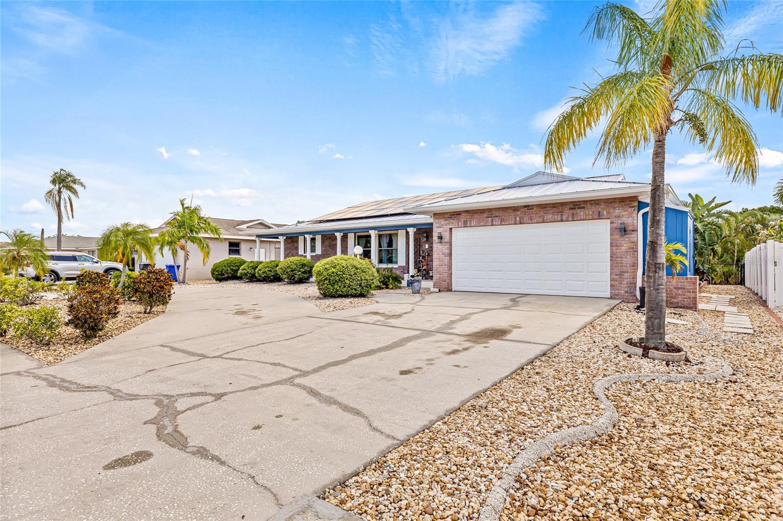 731 FLAMINGO DRIVE