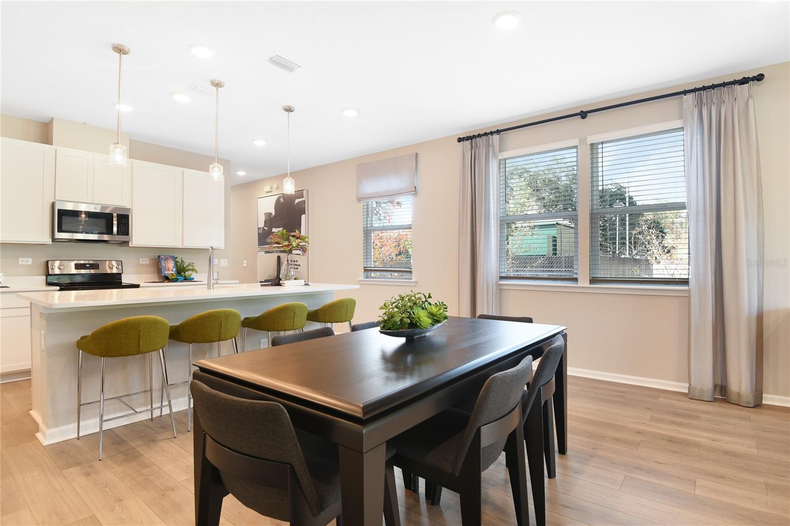 MAPLE RIDGE - Residential