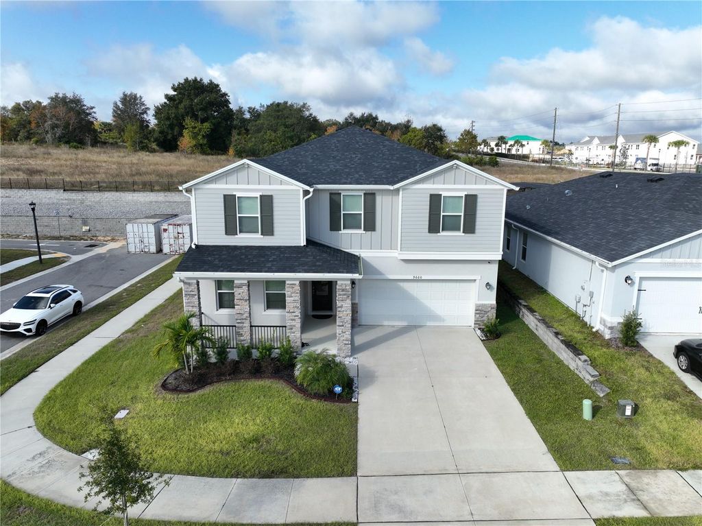 Photo of 9660 Westside Hills Drive, Davenport, FL 33896 (MLS # G5104626)