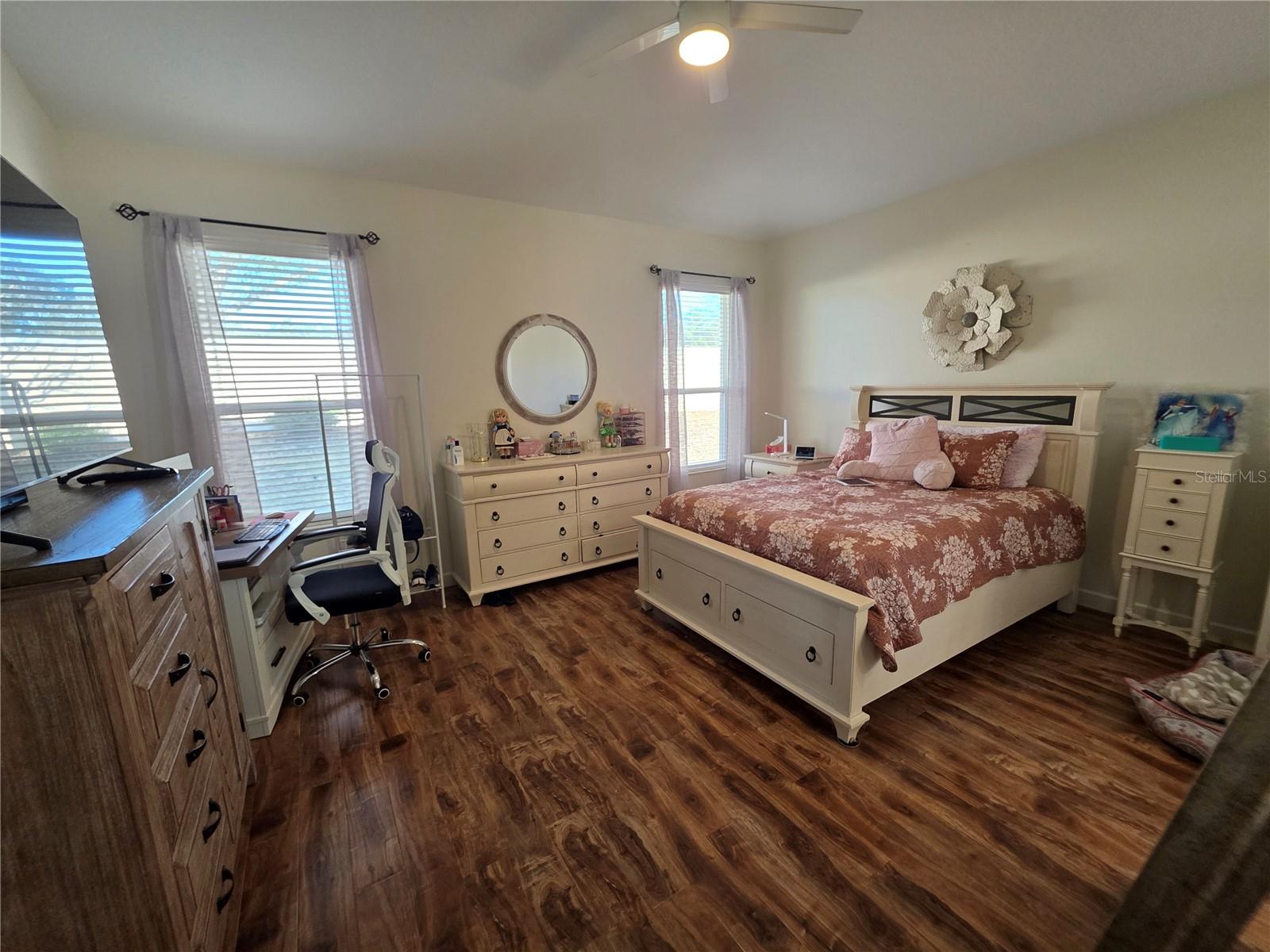 LAKES OF MOUNT DORA - Residential