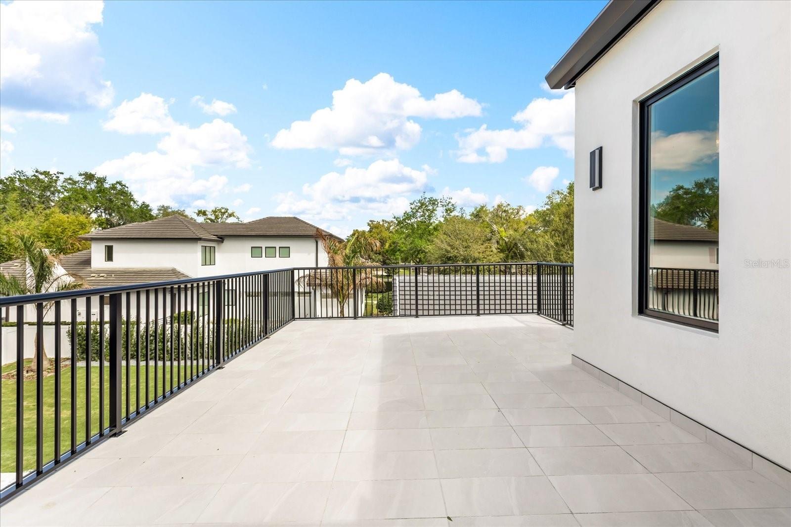 TUSCANIA - Residential