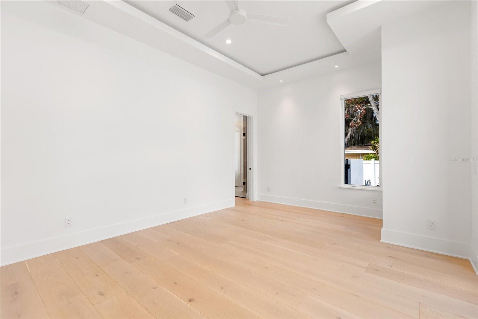 TUSCANIA - Residential