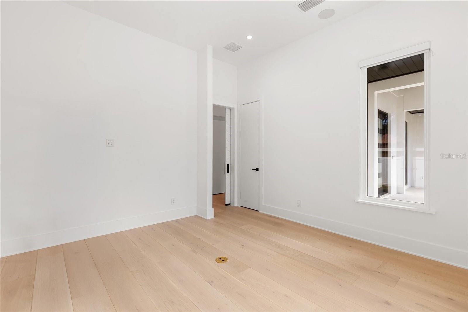 TUSCANIA - Residential