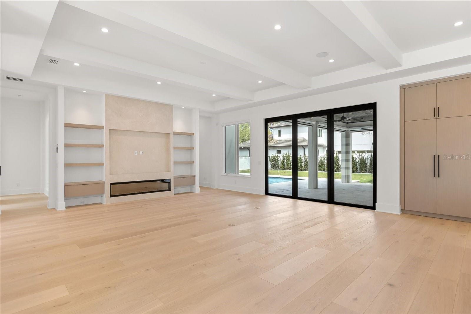 TUSCANIA - Residential