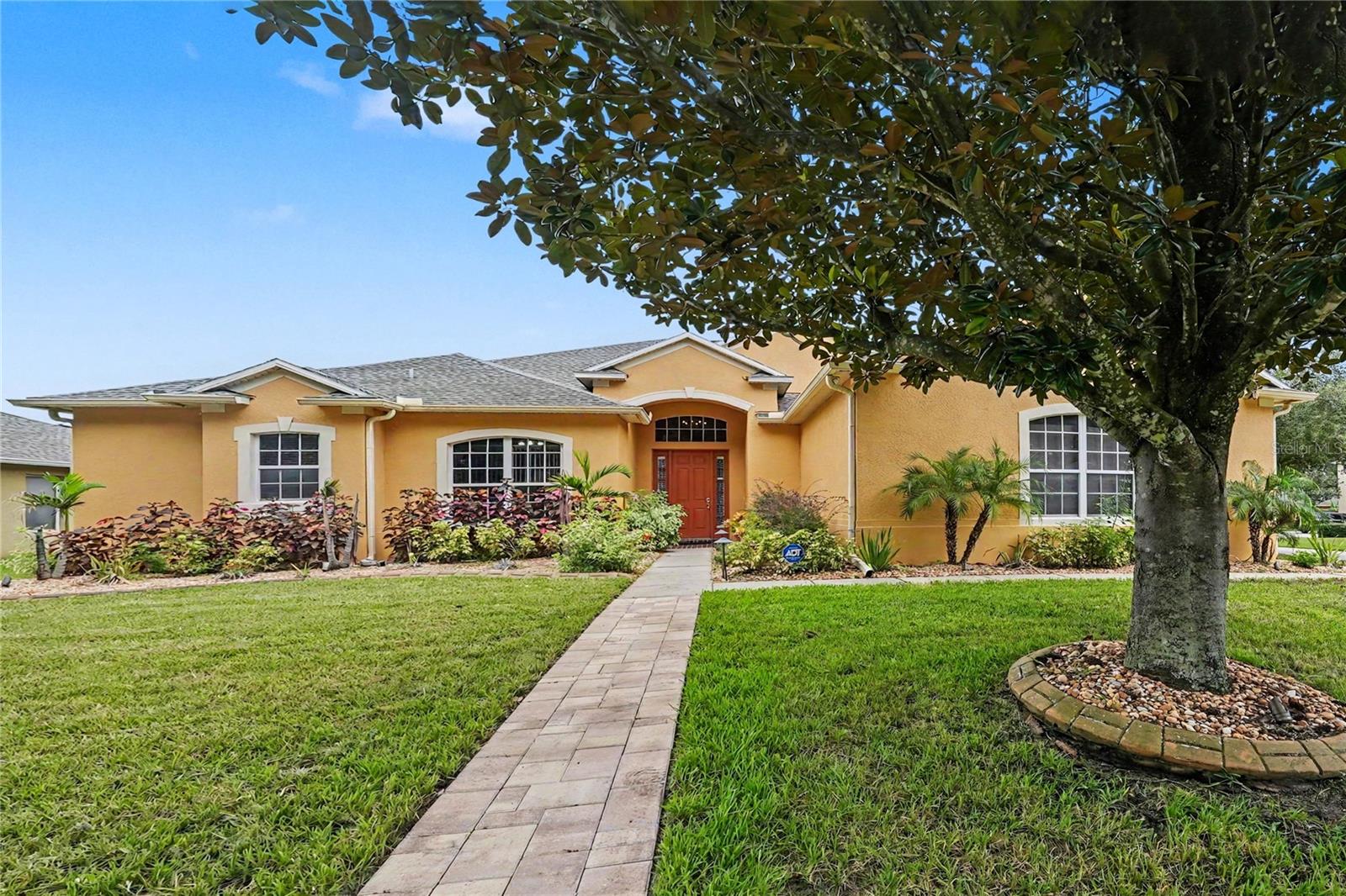 316 HARTS OAK PLACE