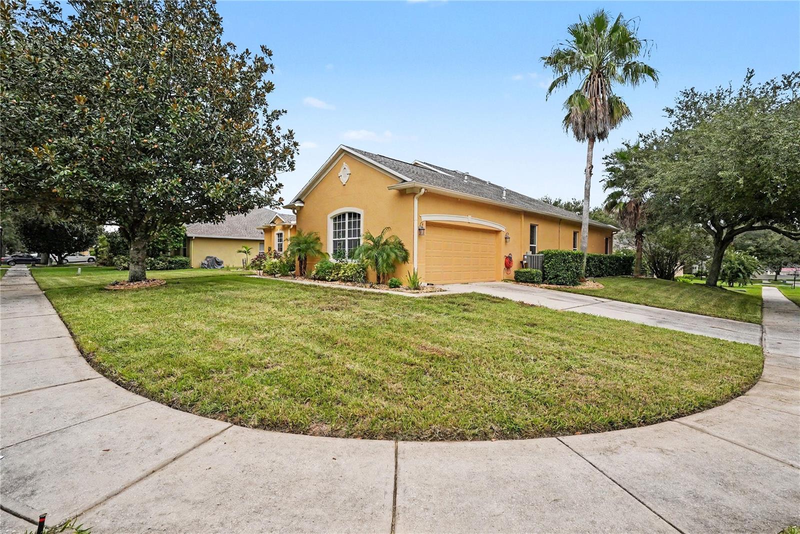 316 HARTS OAK PLACE
