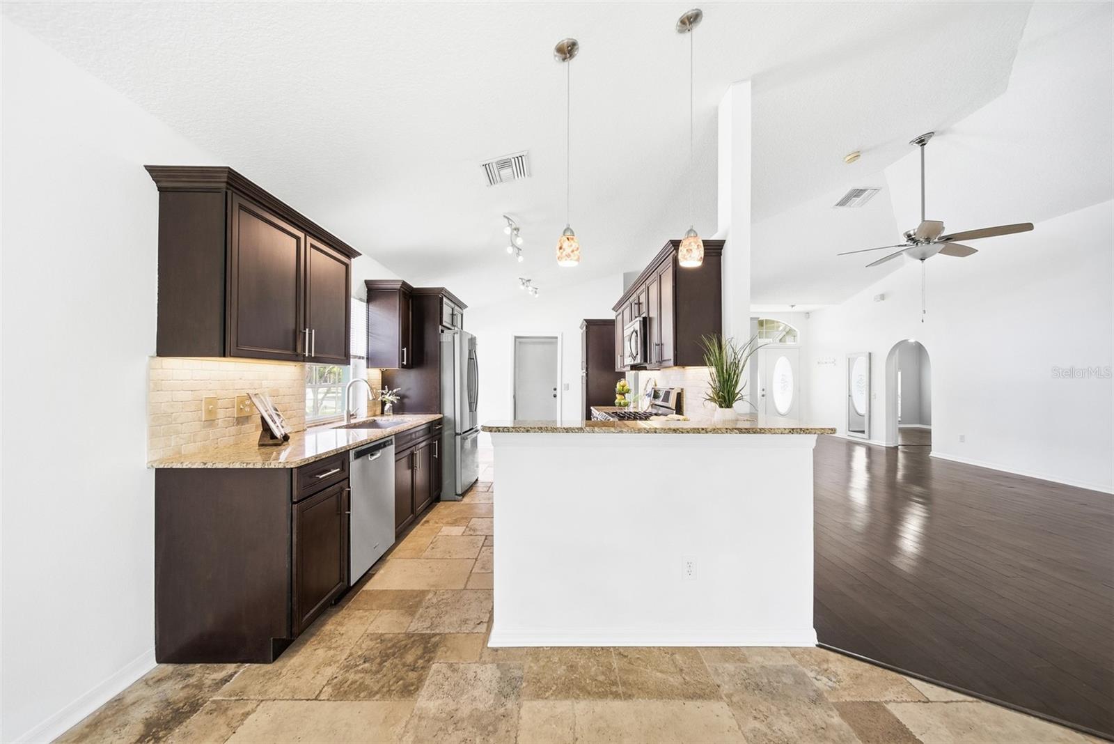 SUNCREST - Residential