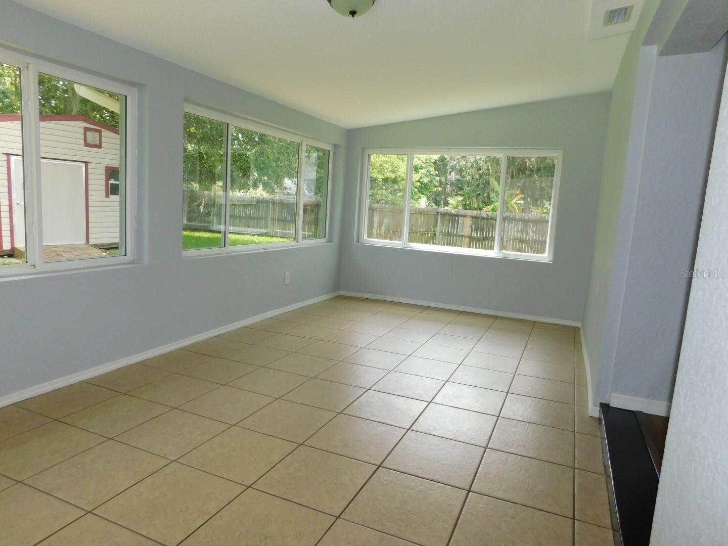 1709 UMBRELLA TREE DRIVE