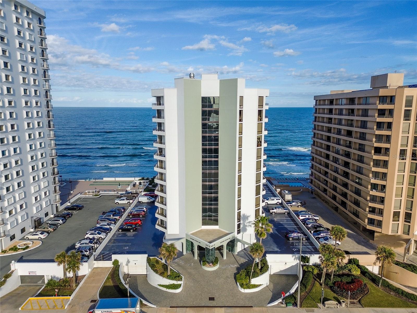 View DAYTONA BEACH SHORES, FL 32118 condo