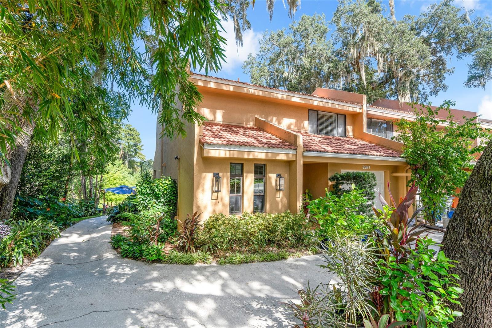 2887 TEMPLE TRAIL