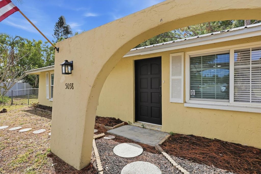 Photo of 5058 Silk Oak Drive, Sarasota, FL 34232 (MLS # A4691394)