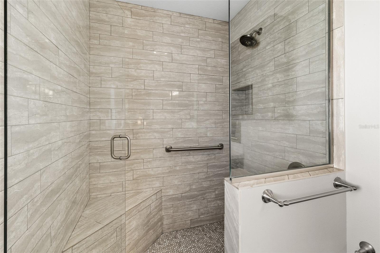 BARDMOOR GOLF VIEW ESTATE 3RD ADD - Residential